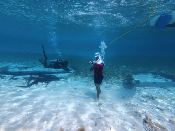 Helmet Diving & Beach