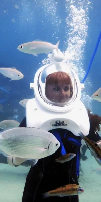 Roatan-Sea-TREK-Helmet-Diving-Excursion-Picsart-AiImageEnhancer